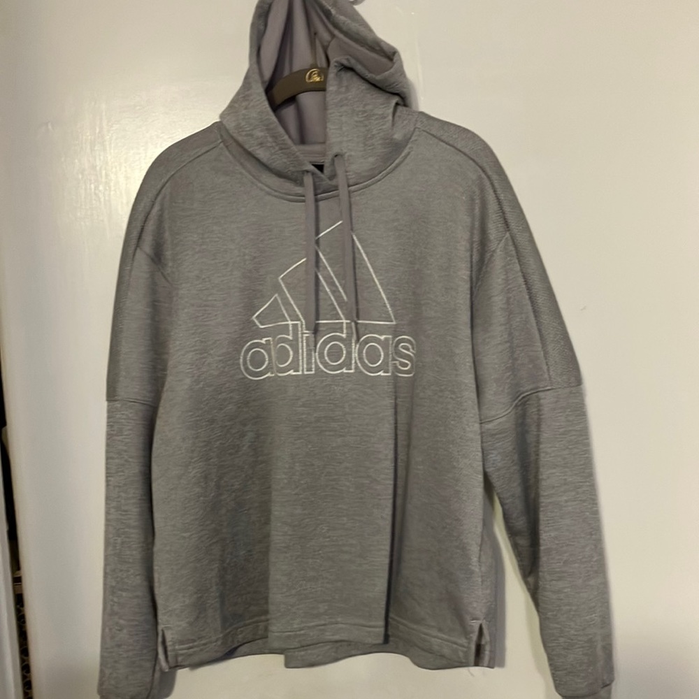 NWOT Adidas sweatshirt with hood
